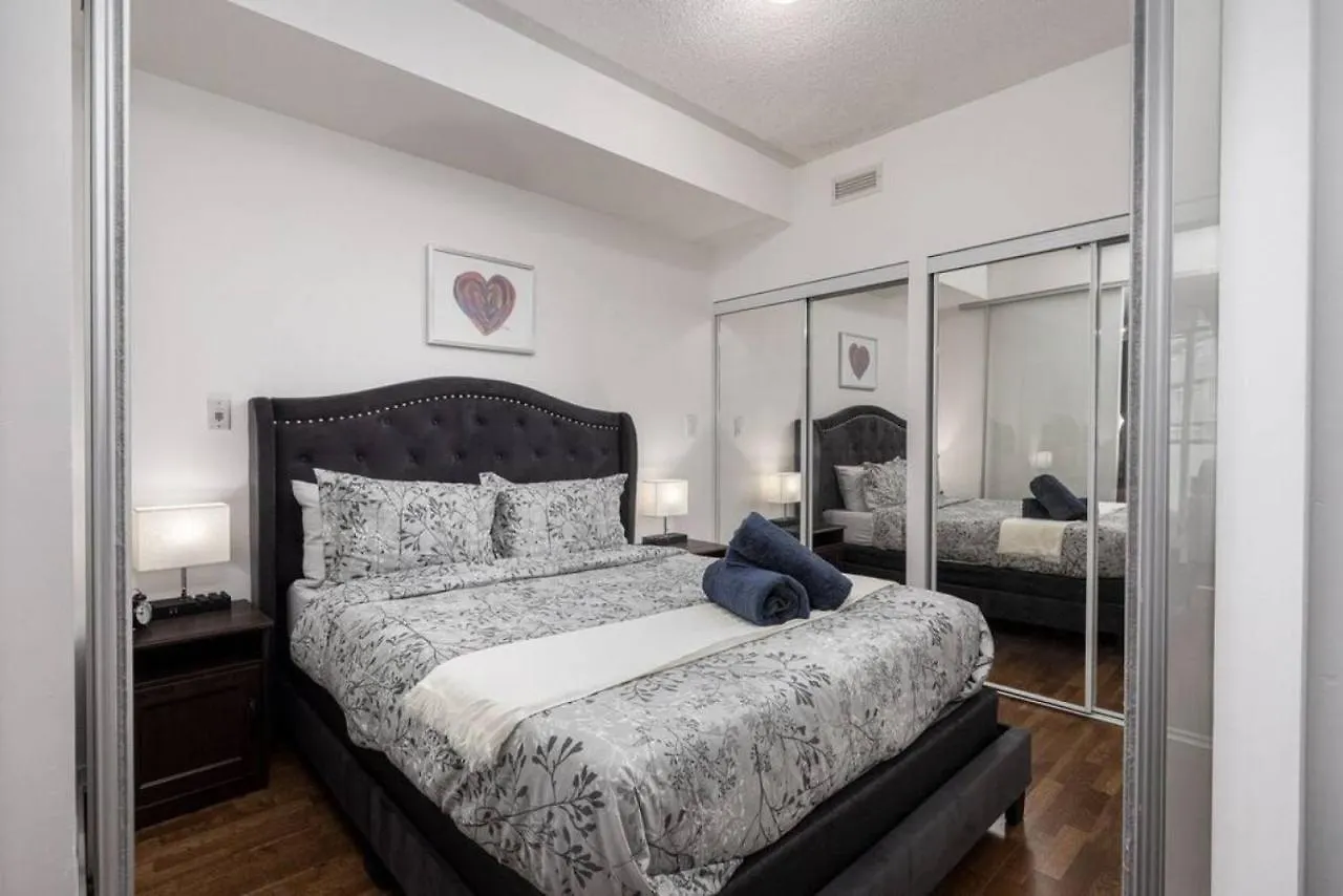 Urban Lifestyle 1Br Suite W Cn Tower And Lake View Toronto Vakantiehuis